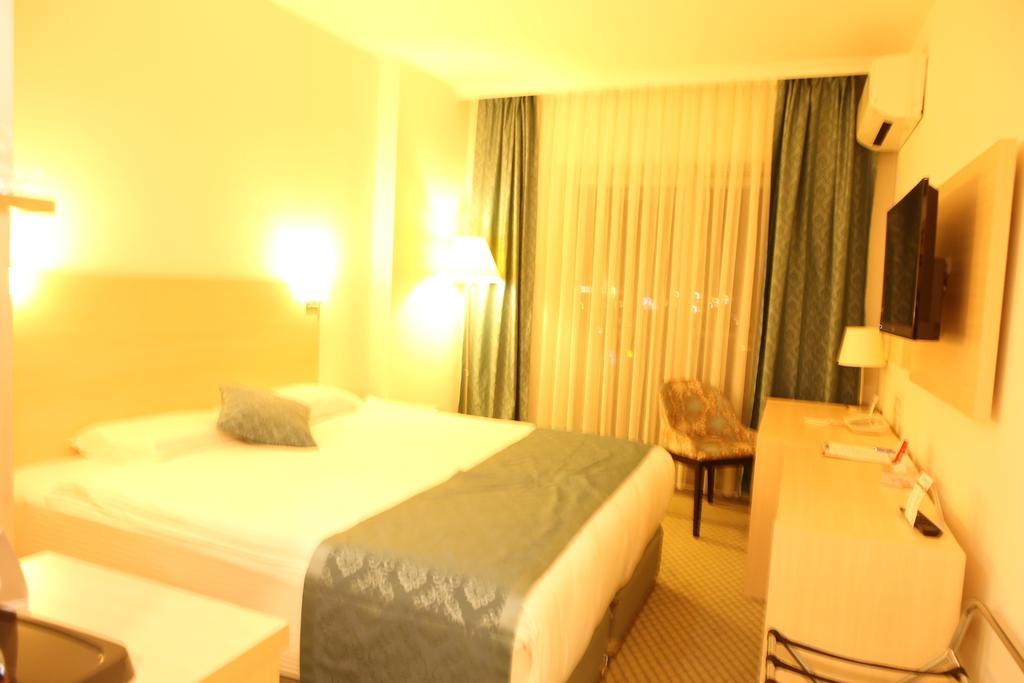 Ahsaray Hotel Askaray Habitación foto